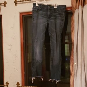 Jeans with cutoff bottoms
